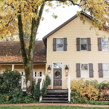 Farmhouse Inn Forestville Экстерьер фото