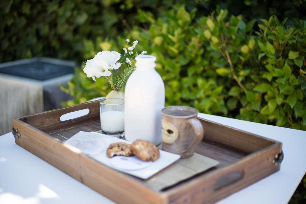 Farmhouse Inn Forestville Ресторан фото